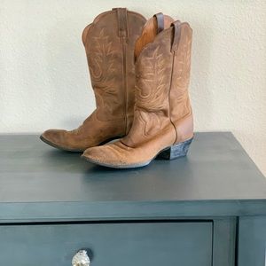 Ariat women’s boots